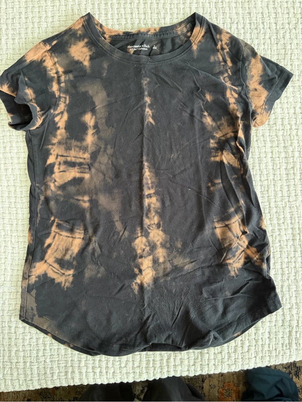 Abercrombie & Fitch Black and Bleach Tie-Dye Short Sleeve Tee